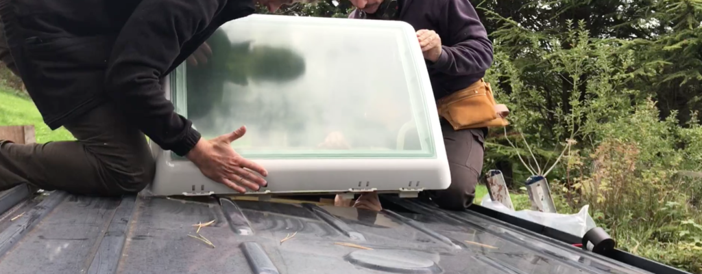 Pose-lanterneau-1024x401